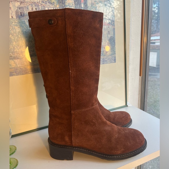 Beautiful Vince Equestrian brown suede boots, made in Italy, size 7, old money - Picture 1 of 16